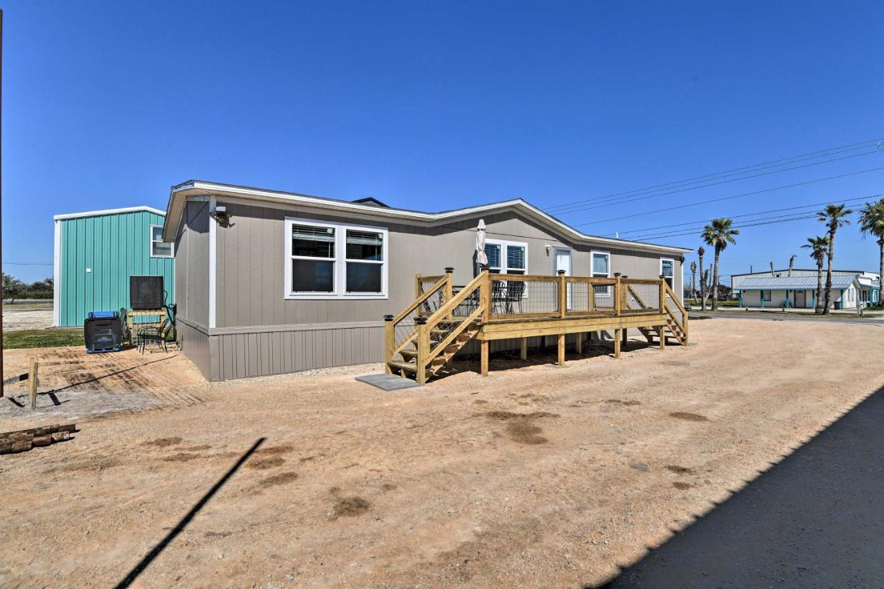 Quaint Port Oconnor Home - 3 Mi To Beach! Port O'Connor Экстерьер фото